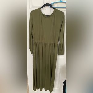 Olive green long sleeve dress with pockets